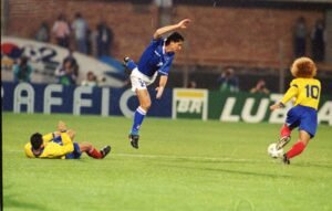 Endrick com a camisa da Seleção Brasileira, atacante que falou sobre pressão no futebol