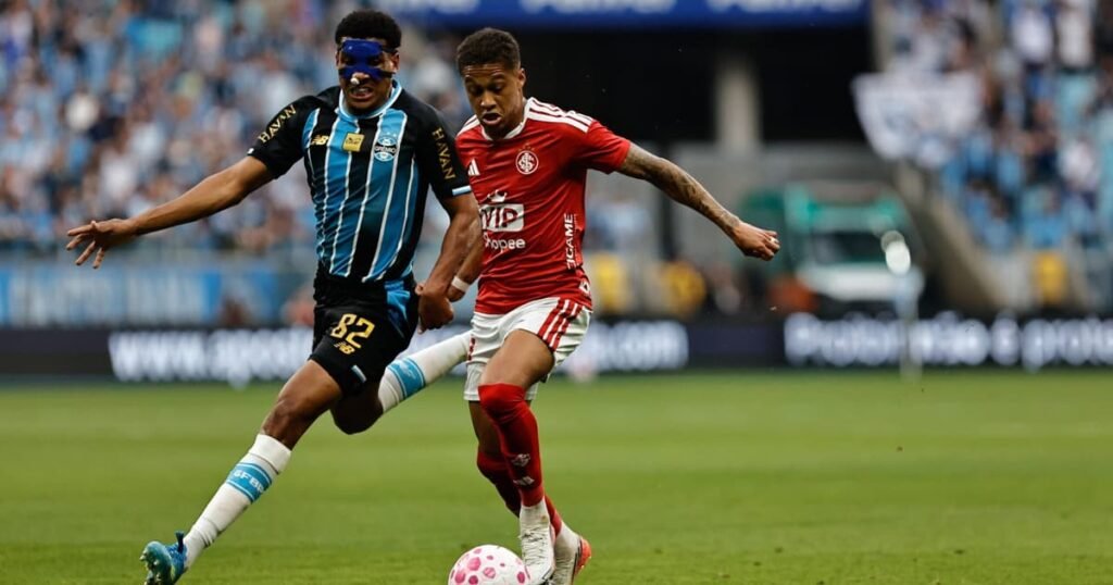 Lance de Grêmio x Internacional na Arena, Gre-Nal 455 que terminou 1 a 1 e levou Renato Gaúcho a dizer que futebol não se compra